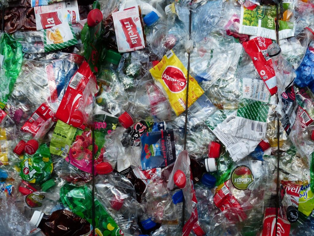 dampak plastik pada lingkungan